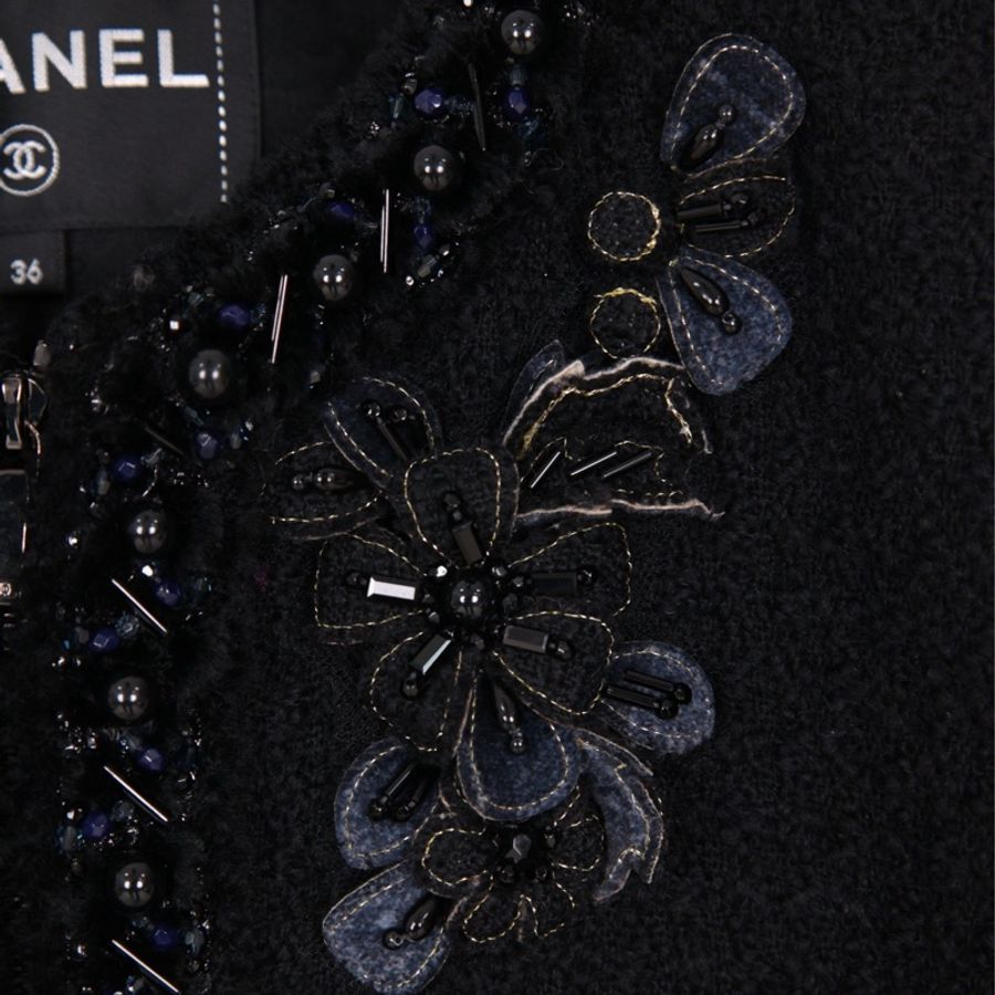 Chanel 17年大都会系列秀款黑色重工刺绣花朵钉珠滚边上衣外套-45
