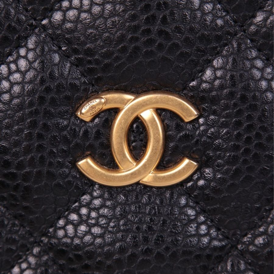 Chanel 24K黑金荔枝皮小号保龄球包单肩包-31