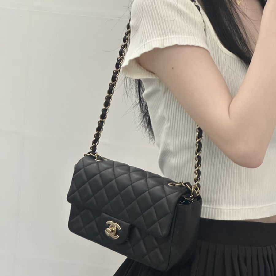 莉亞精品♡Chanel cf20淡金釦 近新美包-1