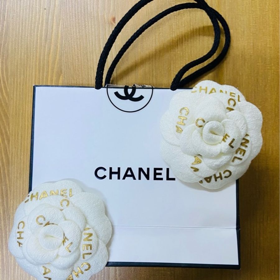 CHANEL 香奈兒 A級羊皮 後跟金屬logo 紅棕色高跟鞋👠36. 5碼(已通過✅鑒定)購買以上商品👆🏻送贈CHANEL金字米色立體襟花兩個🌸-5