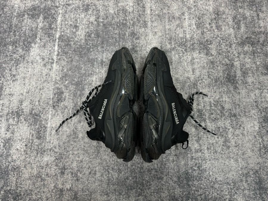 BALENCIAGA巴黎世家TRIPLE S黑色老爹鞋-11