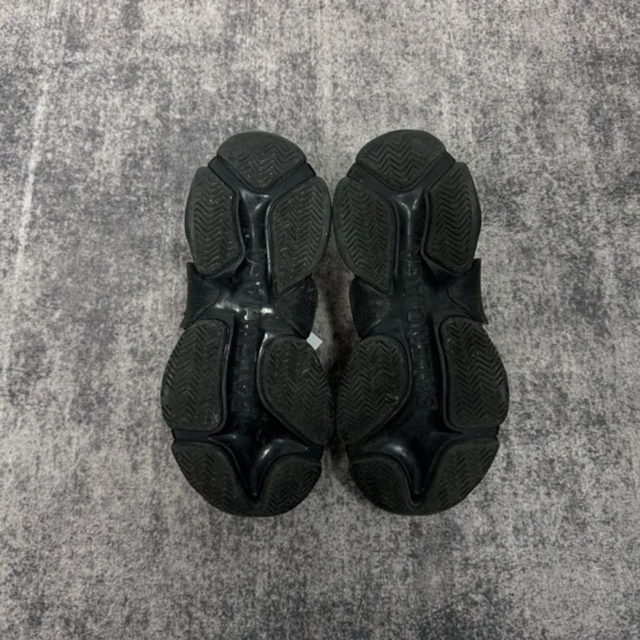 BALENCIAGA巴黎世家TRIPLE S黑色老爹鞋-19