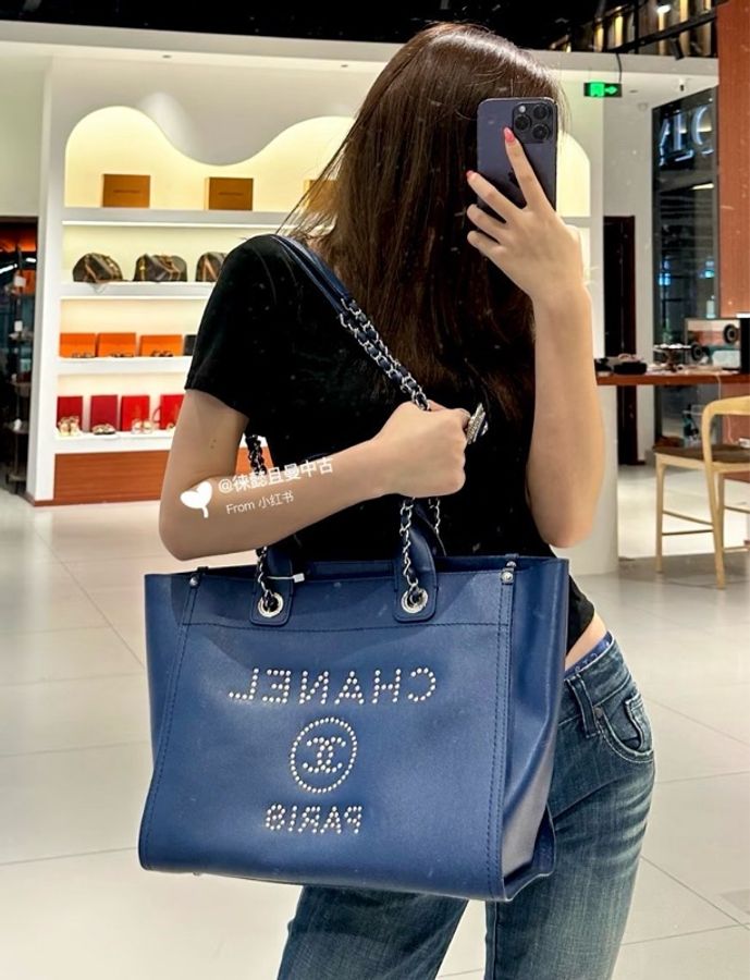 莉亞精品♡ Chanel A57069 藏青色沙灘包 二手美包-1