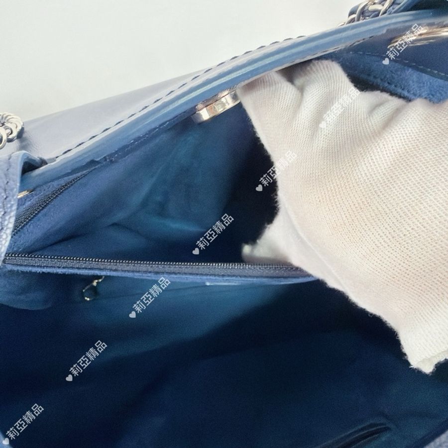 莉亞精品♡ Chanel A57069 藏青色沙灘包 二手美包-10