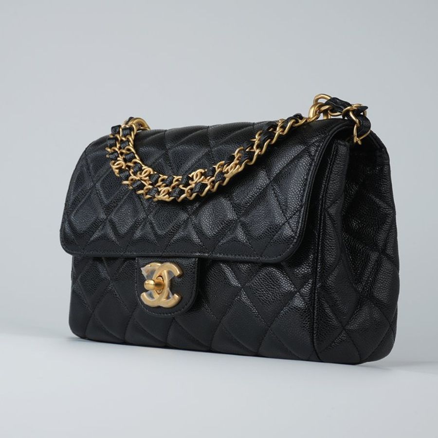 鑒定師的收藏|香奈兒 雙鏈帶口蓋包 黑色金扣 晶片款 CHANEL 25P Double Chain Flap Bag 【 雙鏈設計 20cm 黃金尺寸 】-2