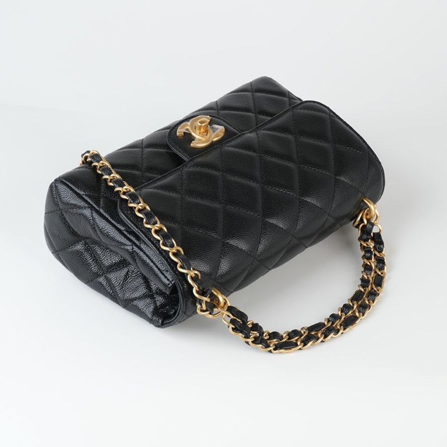 鑒定師的收藏|香奈兒 雙鏈帶口蓋包 黑色金扣 晶片款 CHANEL 25P Double Chain Flap Bag 【 雙鏈設計 20cm 黃金尺寸 】-14