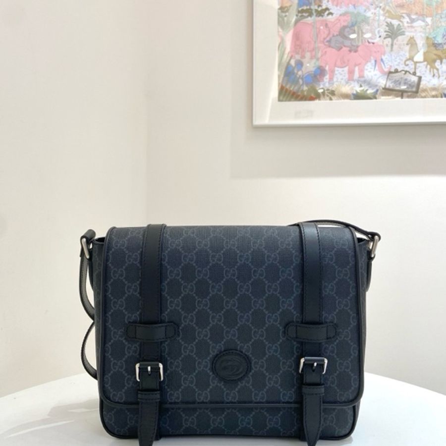 Gucci古馳 男包老花黑色斜挎郵差包-6