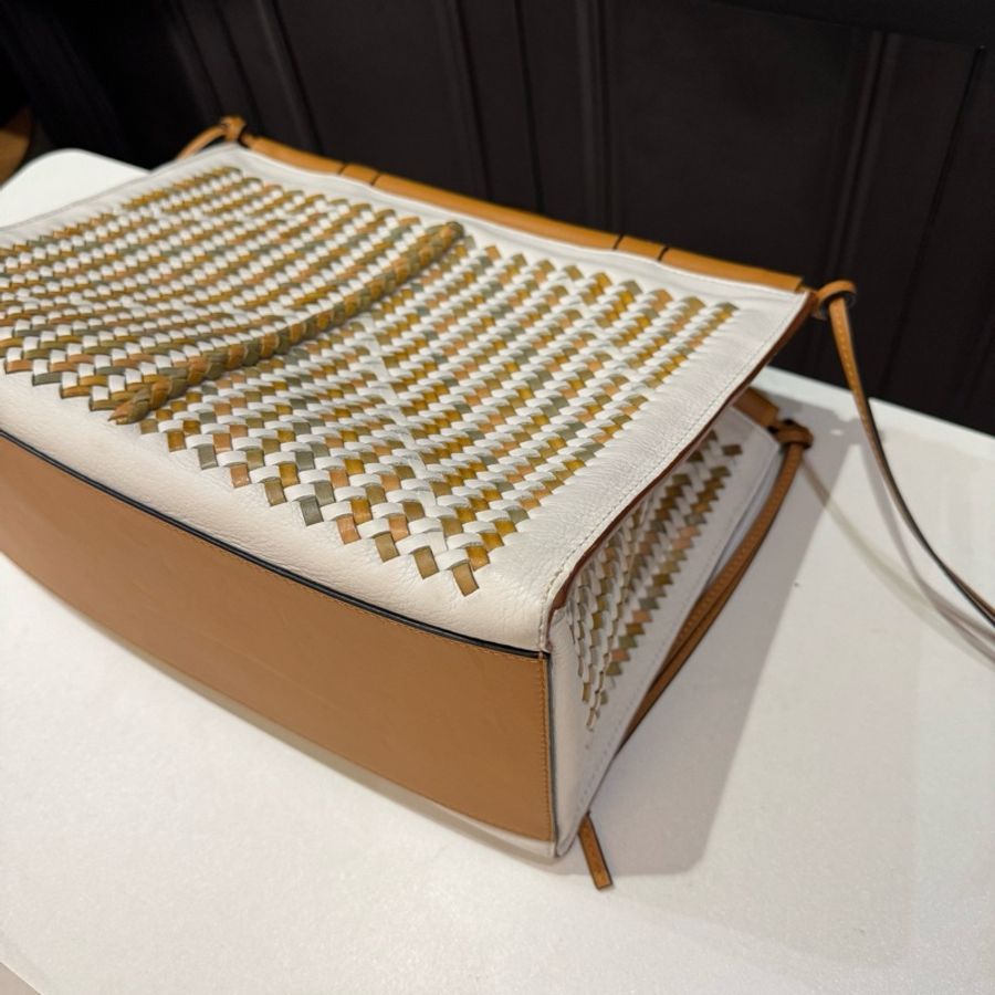 Loewe羅意威限量款全皮32cm原始內里乾淨好成色 全網僅此一隻-8