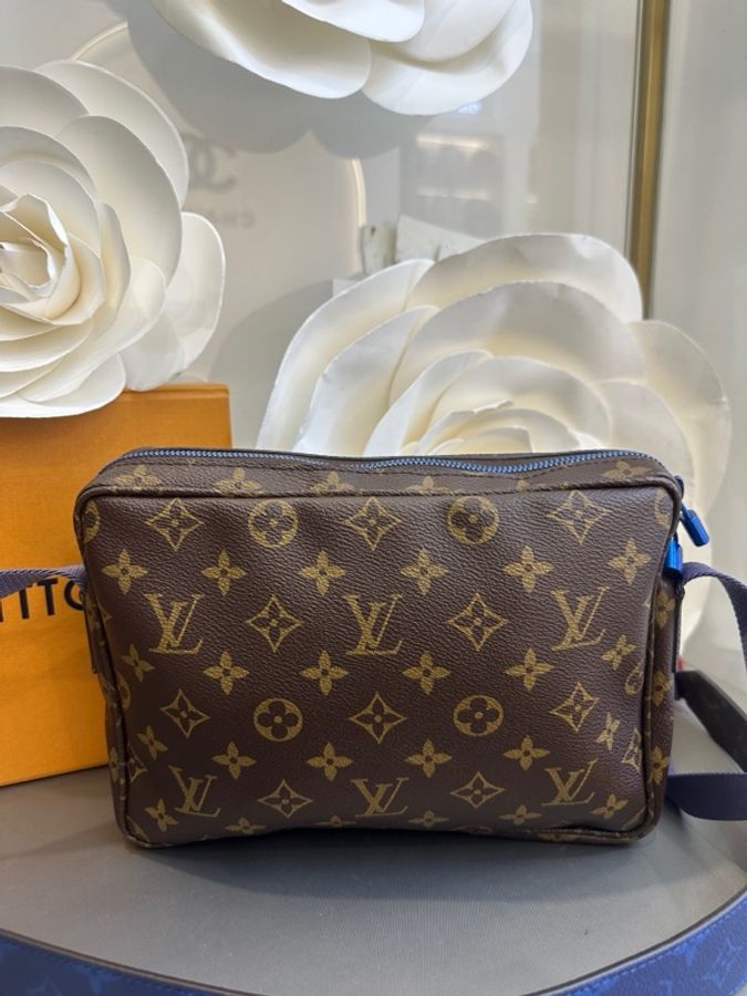 LV 路易威登 新款MESSENGER 郵差包男包 陳冠希同款-1