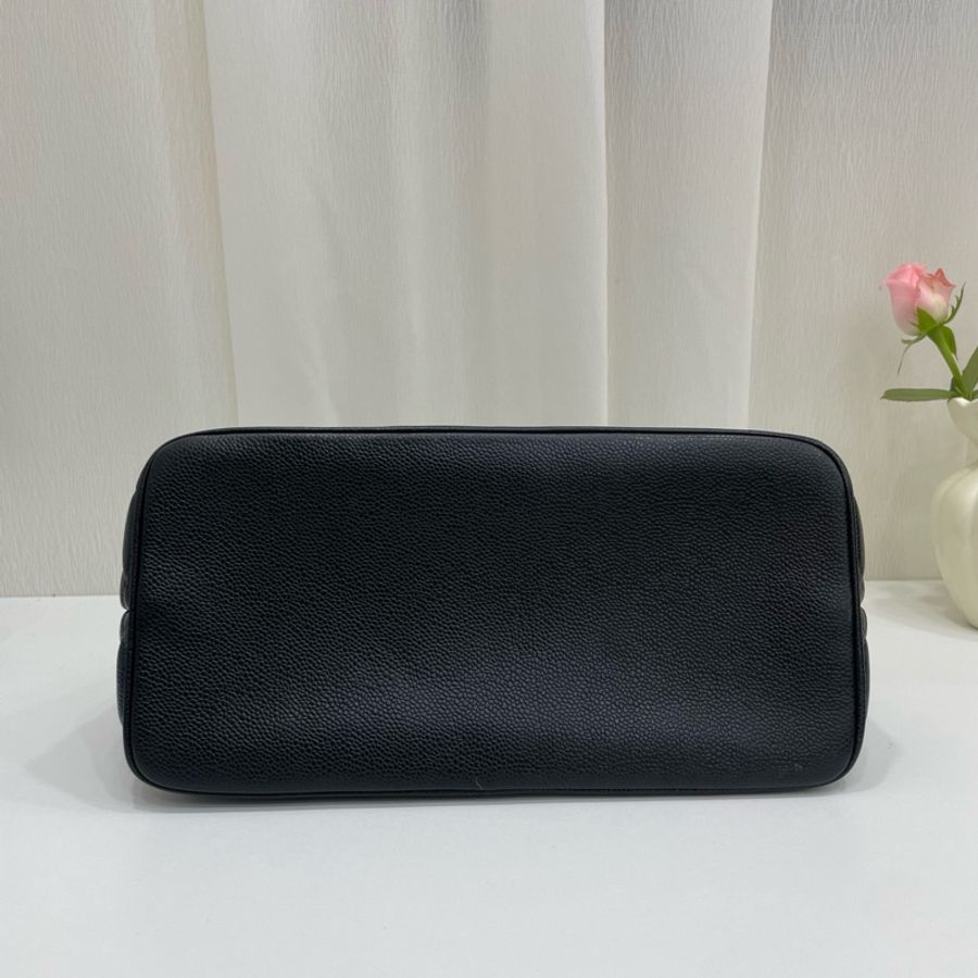 Chanel/香奈兒希爾頓 黑金荔枝牛皮手提單肩包 中古款7開有卡 尺寸:29*24*15-3