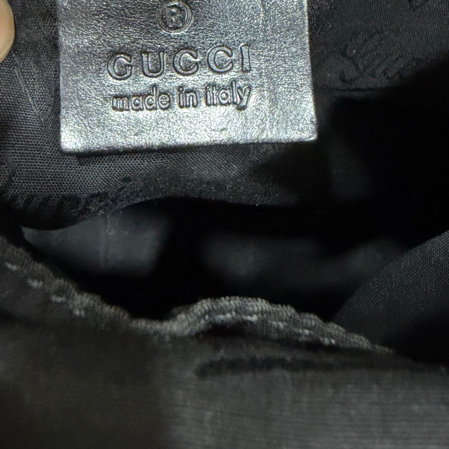 《仙闆名牌精品》Gucci 黑色 GG LOGO 水晶皮 郵差包 相機包 斜背包 肩背包-35