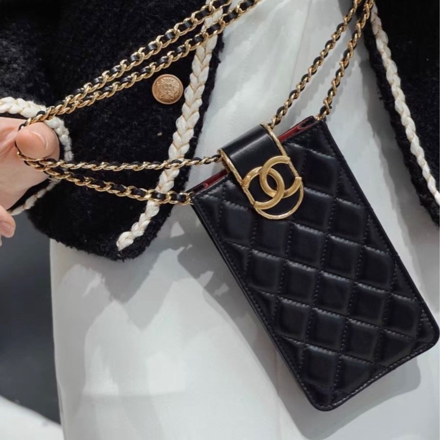 Chanel 香奈兒 黑金重工金屬按扣手機包 單肩斜挎-0