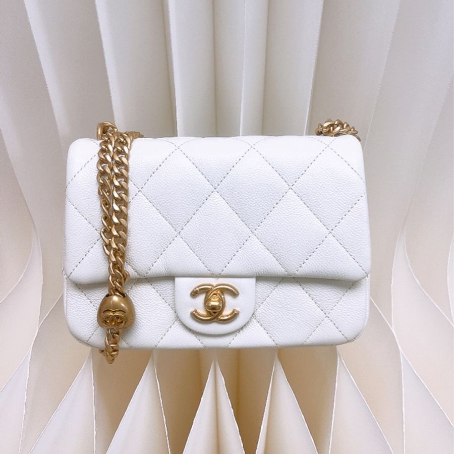 Chanel 24p 愛心調節白色方胖子-0