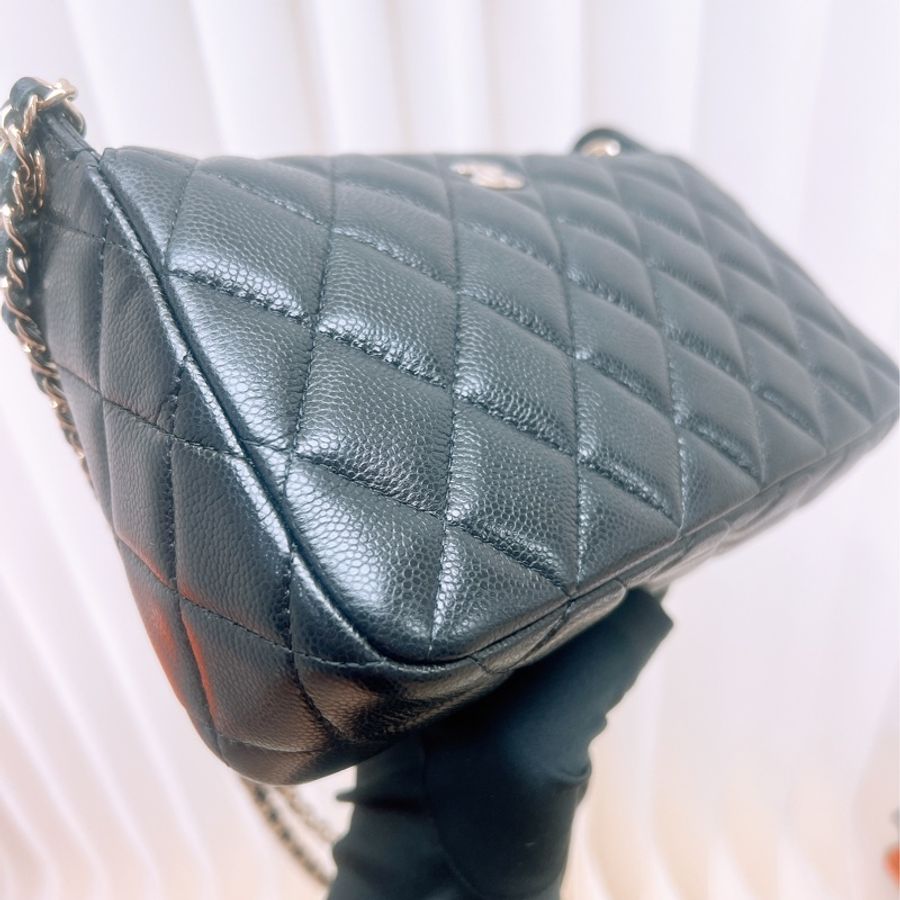 Chanel woc 兩用黑金麻雀包/腋下包-4