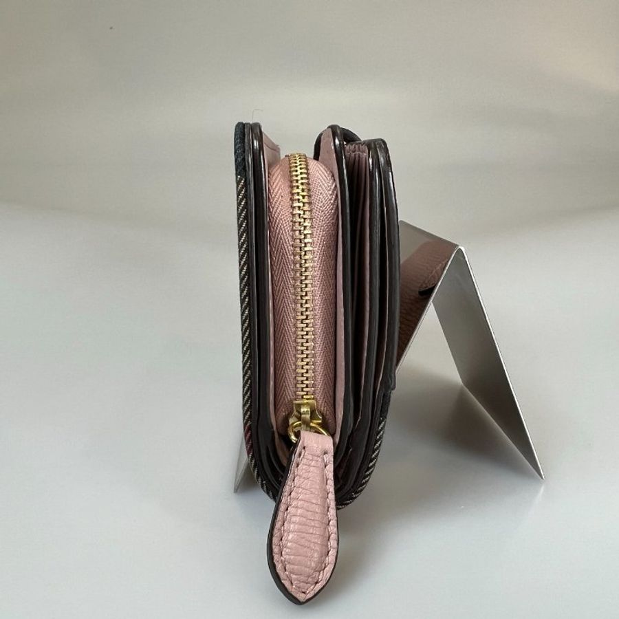 BURBERRY 粉皮革拼帆布扣式中夾-3
