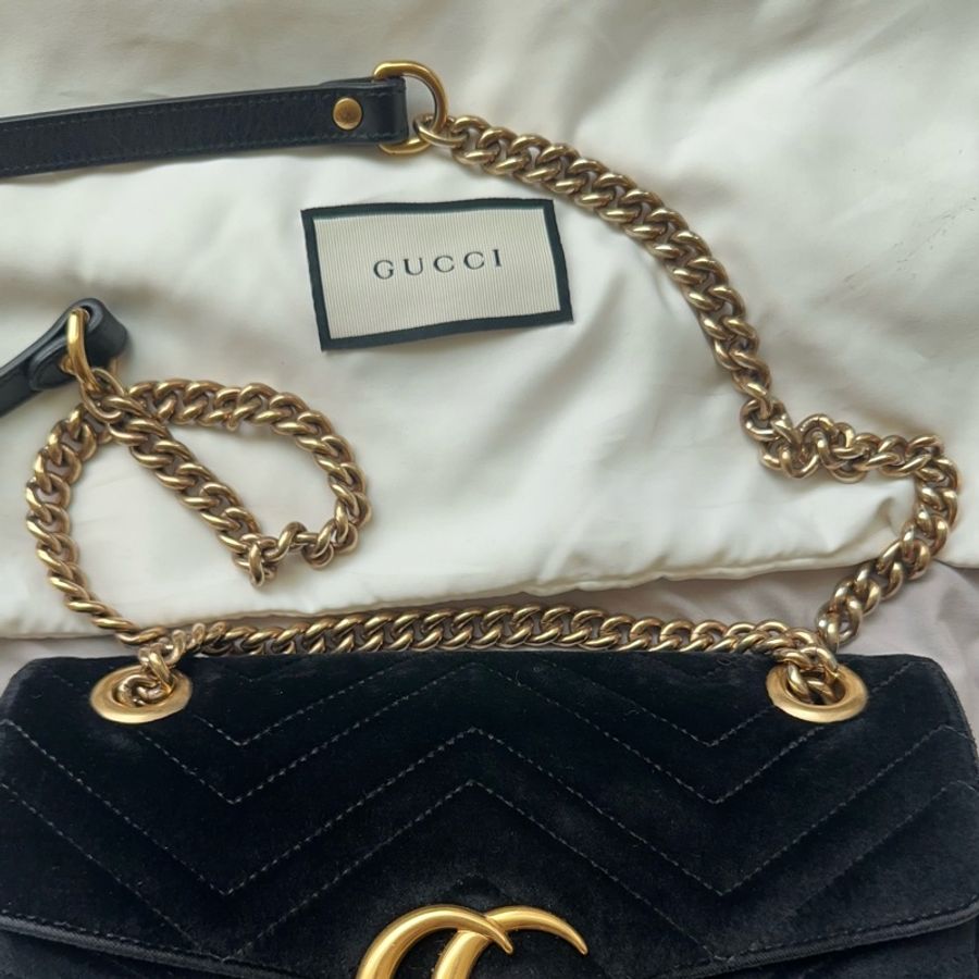 ✨ Gucci Marmont Velvet 黑金絲絨鍊肩背包/可單肩、斜背-2