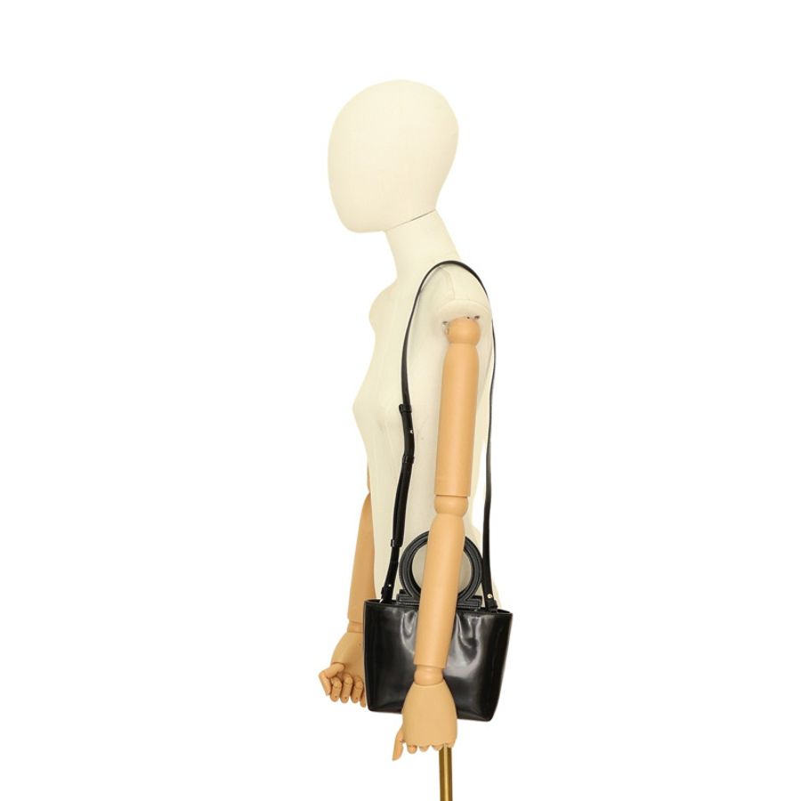 黑色 漆皮 Gancini Mini 兩用包【Salvatore Ferragamo 費拉格慕】 220957-5
