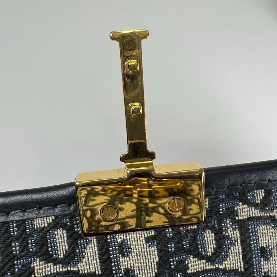 DIOR 老花刺繡蒙田30側肩包 橫版-7