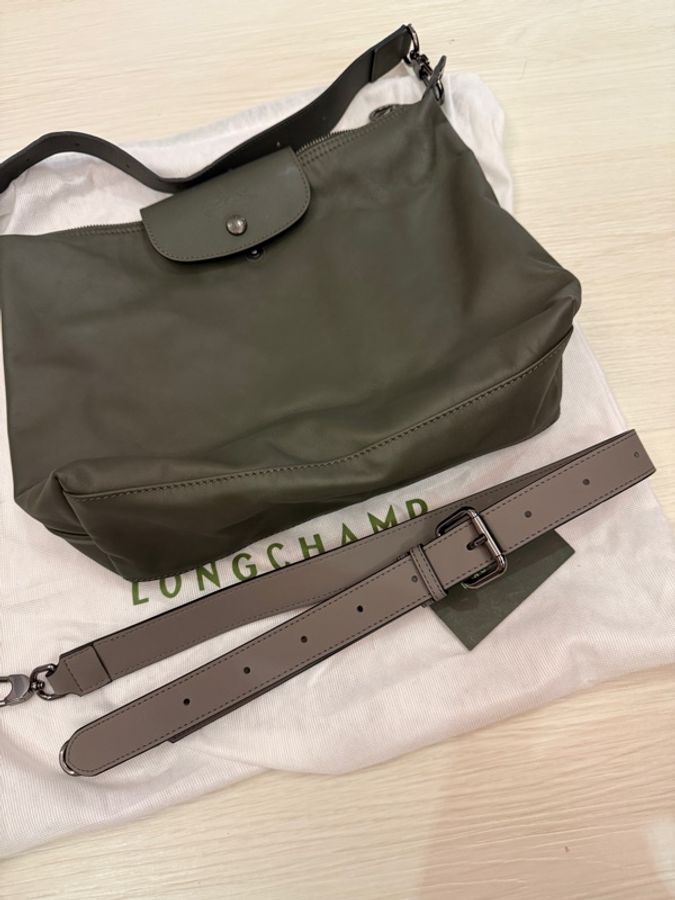 Longchamp Le Pliage Xtra HOBO M號小牛皮肩背包 (冷杉綠色)-2
