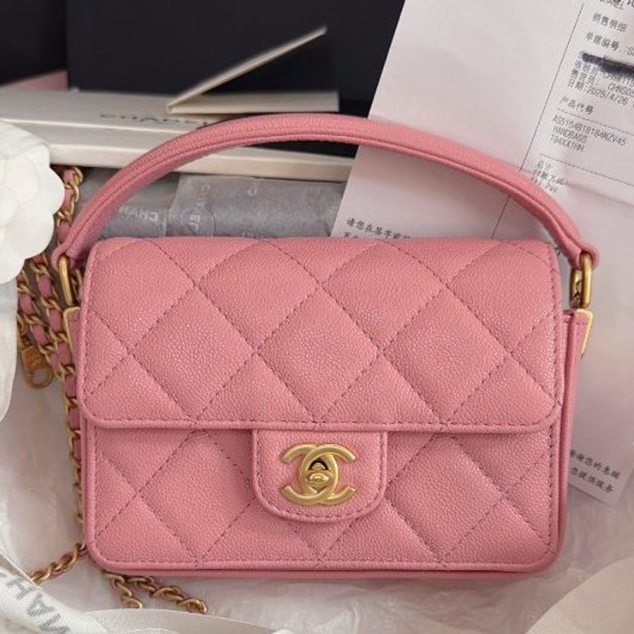 近全新 香奈兒/Chanel 手柄櫻花粉金扣荔枝皮方胖口蓋包-5