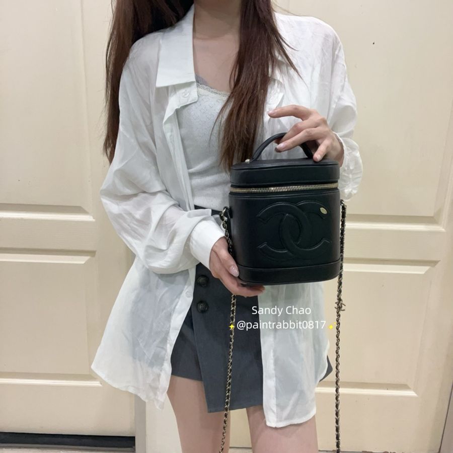 ෆ Chanel Vanity case豎版水桶化妝盒🈶購證-0