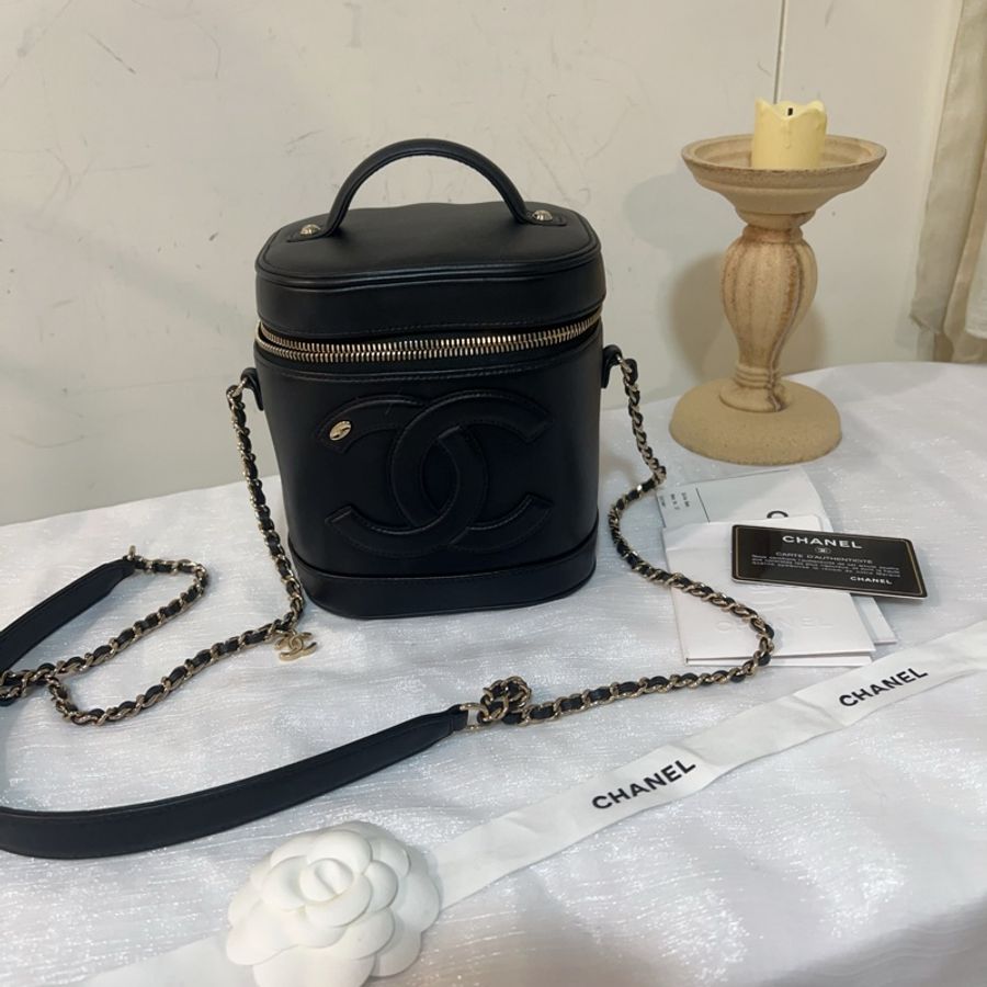 ෆ Chanel Vanity case豎版水桶化妝盒🈶購證-3