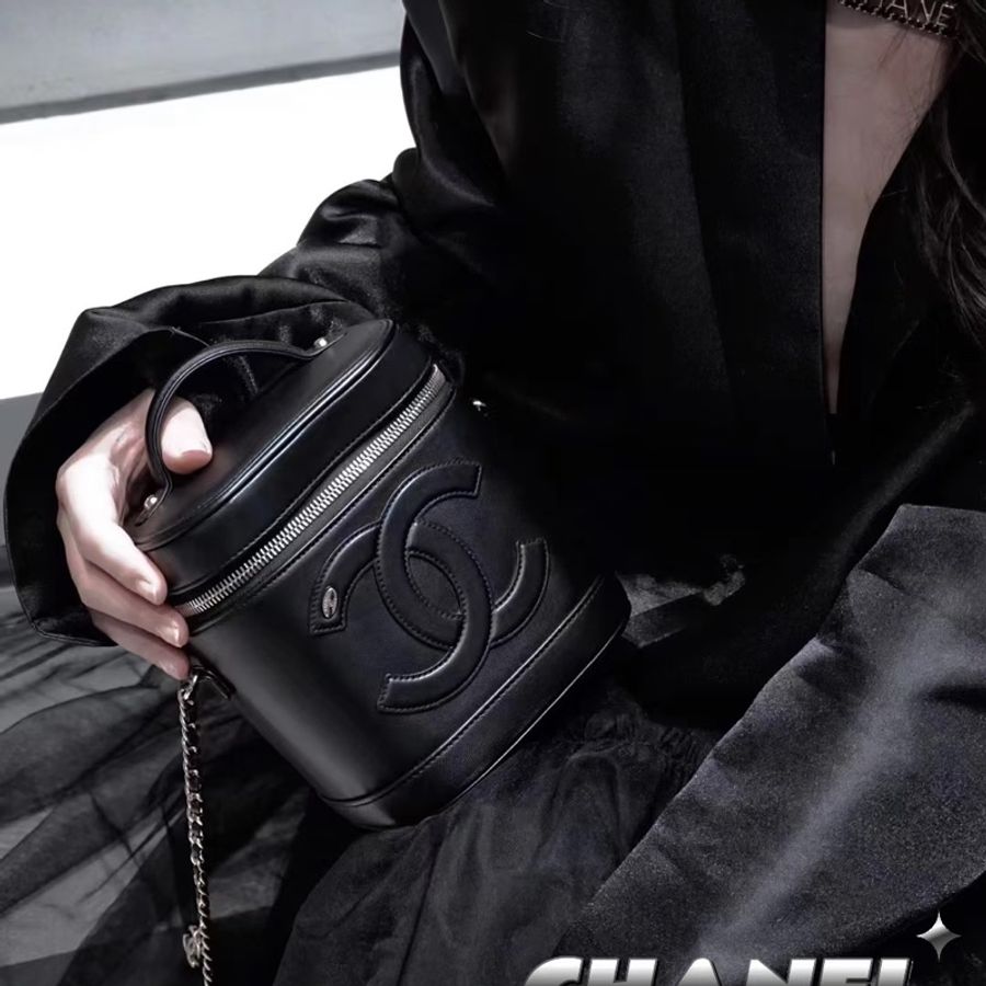 ෆ Chanel Vanity case豎版水桶化妝盒🈶購證-6