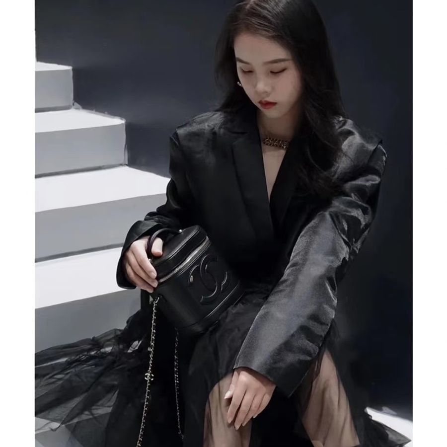 ෆ Chanel Vanity case豎版水桶化妝盒🈶購證-7
