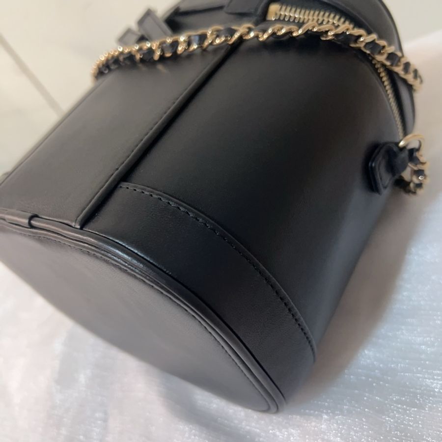 ෆ Chanel Vanity case豎版水桶化妝盒🈶購證-17