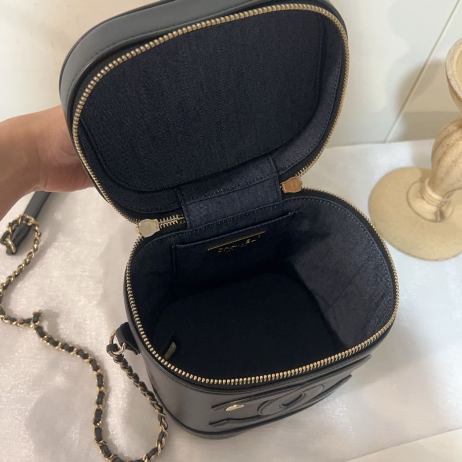 ෆ Chanel Vanity case豎版水桶化妝盒🈶購證-20