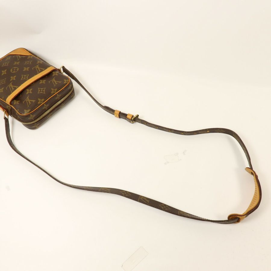 LOUIS VUITTON Monogram Danube肩背袋-7