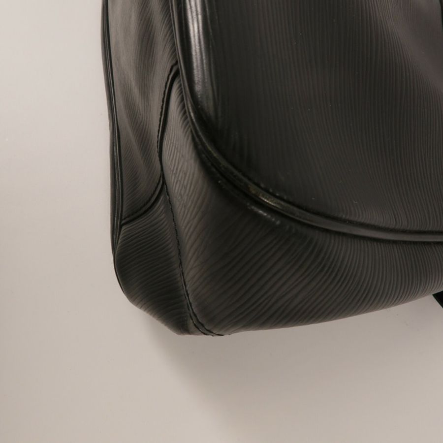 LOUIS VUITTON Epi Passy PM手挽袋-9