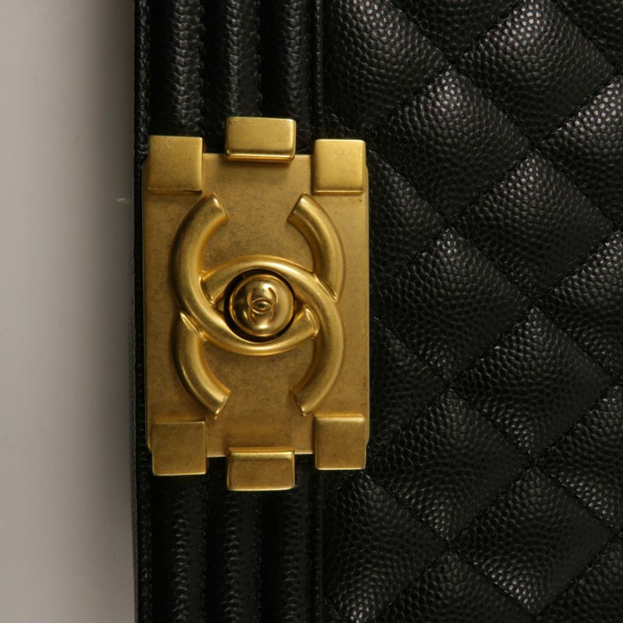 CHANEL 牛皮皮革Boy 25鏈帶肩背袋-6