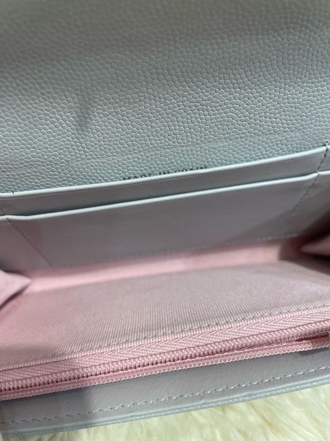 Chanel 晶貼淺灰色牛皮中長銀包-7
