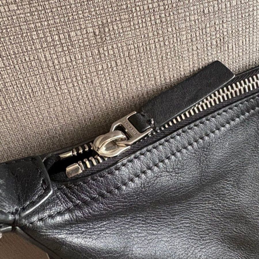 【 GIVENCHY紀梵希 】Voyou bag_側背包/皮革包/精品包/肩背包_black(黑)-4