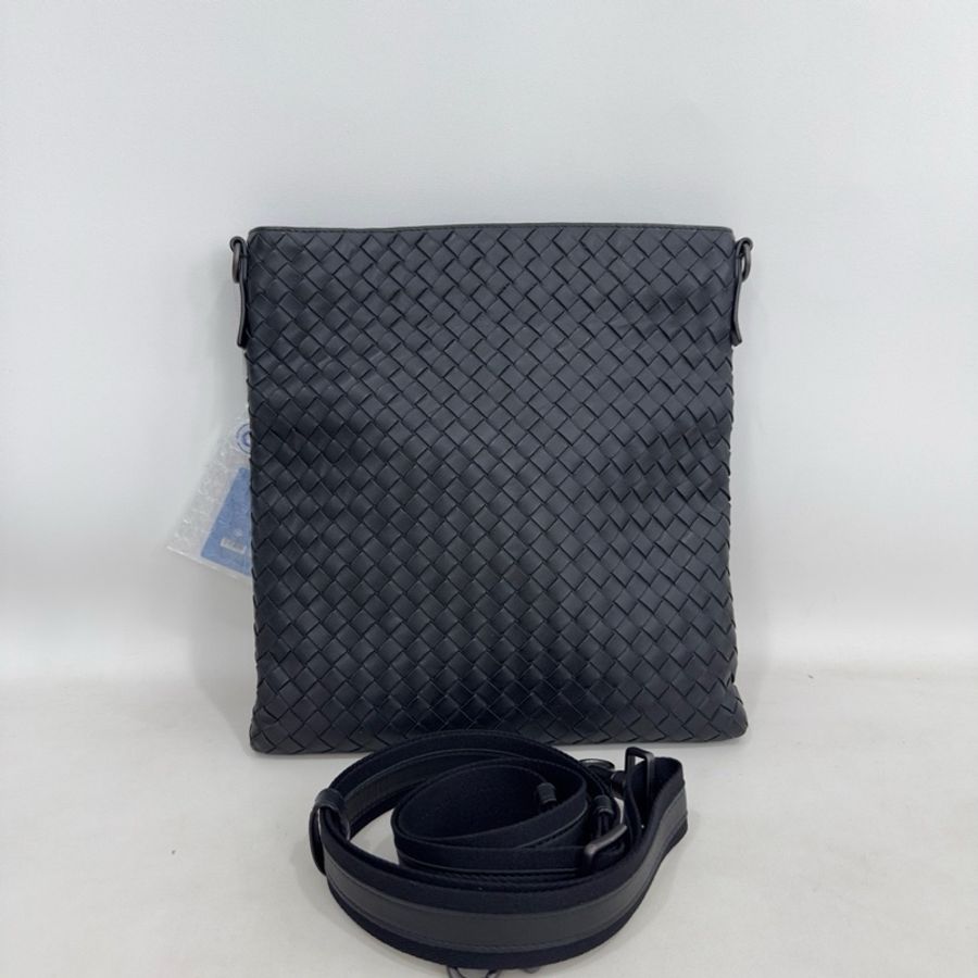Bottega Veneta BV葆蝶家 男士黑色斜跨包-0