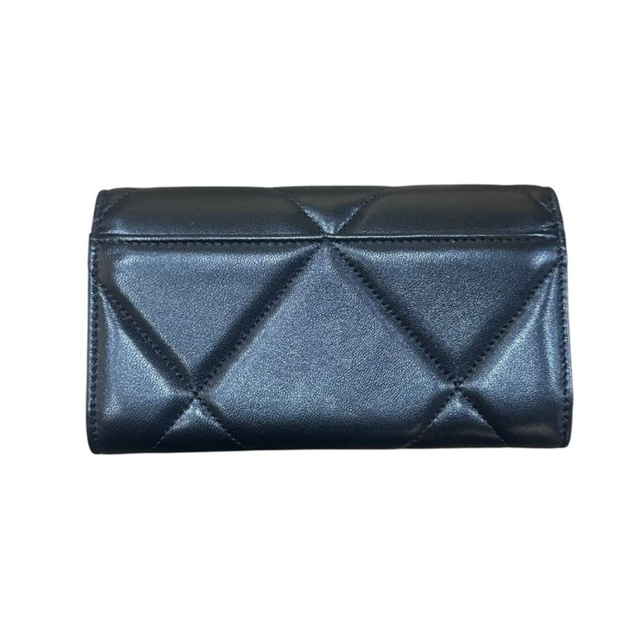 【美收精品】Chanel 19 經典大菱格紋羊皮金銀雙色釦三折中長夾 5-608【隔月月中將轉賣至日本 上架期限30天】-1