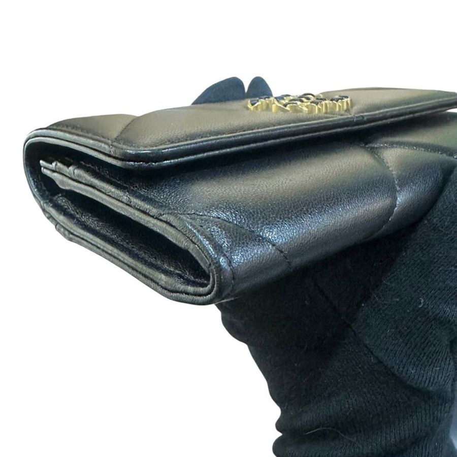 【美收精品】Chanel 19 經典大菱格紋羊皮金銀雙色釦三折中長夾 5-608【隔月月中將轉賣至日本 上架期限30天】-7