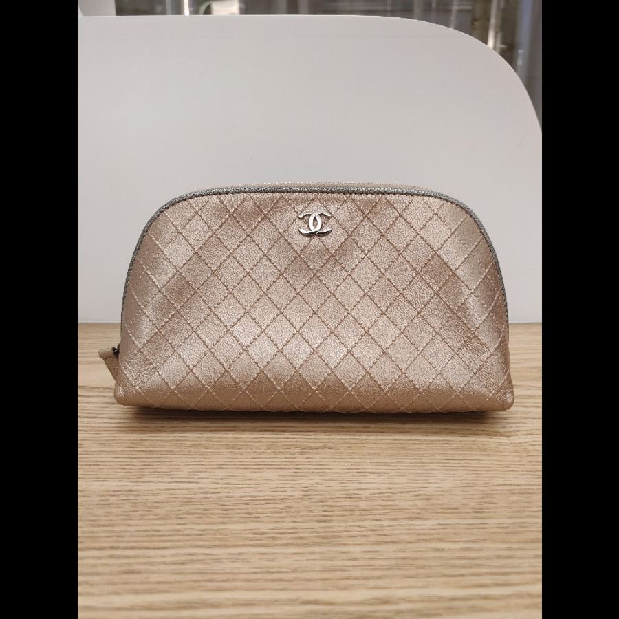 Chanel Palette Small-1