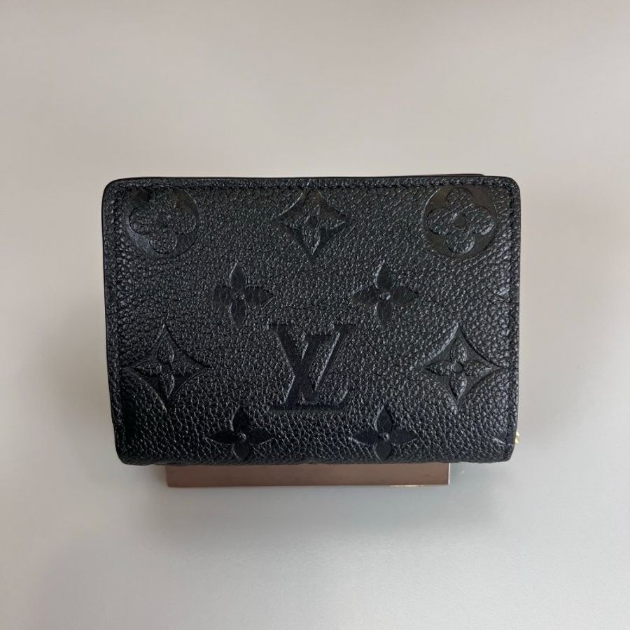 LV M80151/晶片款 黑壓紋二折短夾-1