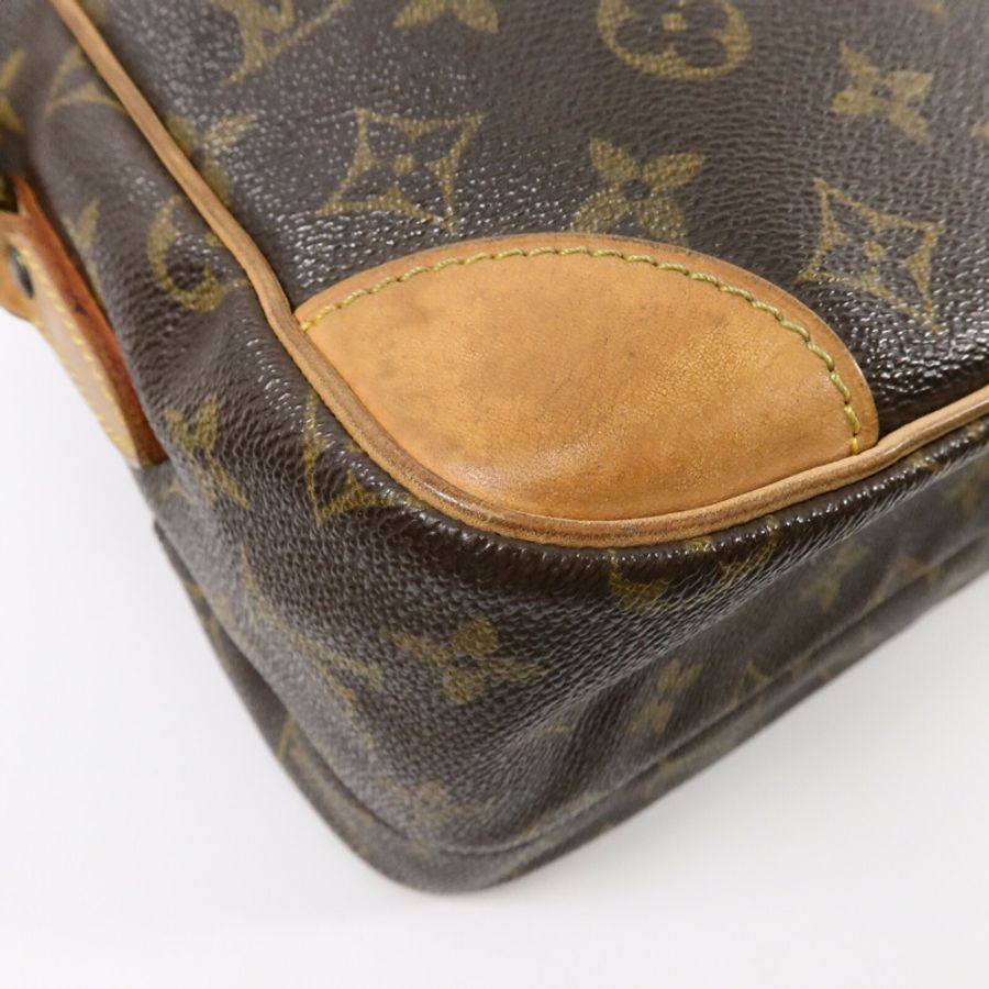 LOUIS VUITTON Monogram Nile肩背袋-12