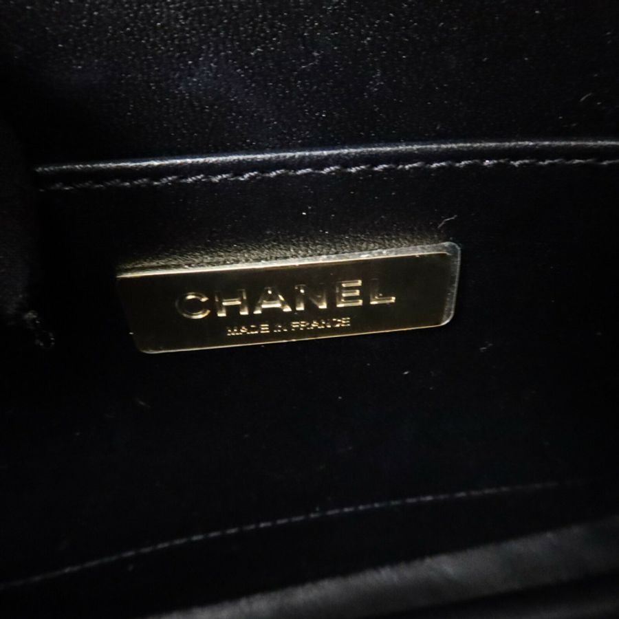 CHANEL 牛皮皮革Vanity Case鏈帶肩背袋-6