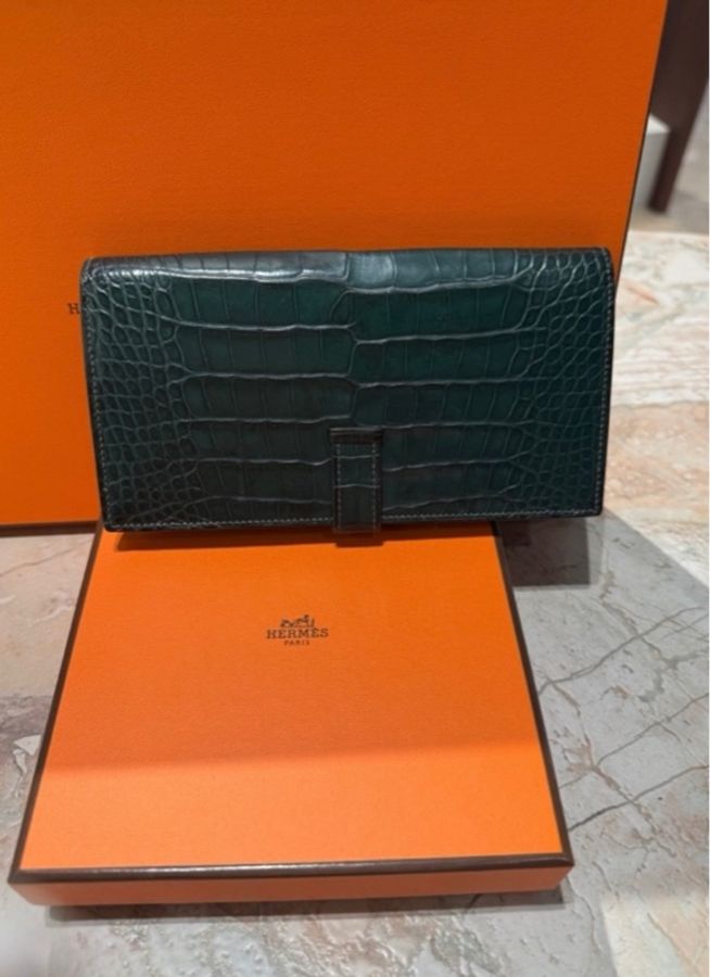 Hermès 愛馬仕 Bearn牛皮長錢包H扣 深綠色 長19cmX10cm-1