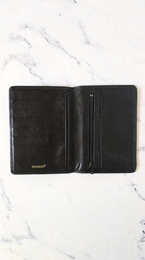Chanel黑色金扣兩用皮夾護照套 中短夾 旅行錢包 二手包 中古包-4