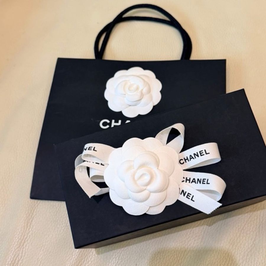 Chanel 限量絕美黑金愛心琺瑯化妝鏡偏光墨鏡 5517-A (近全新、購證正本、大全配)-22