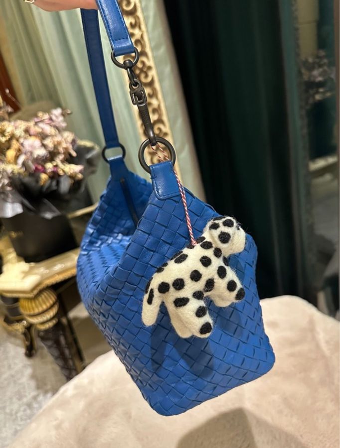【原價三份一價錢‼️文藝深海藍💙】BV 克萊因藍全皮編織手提腋下包-4