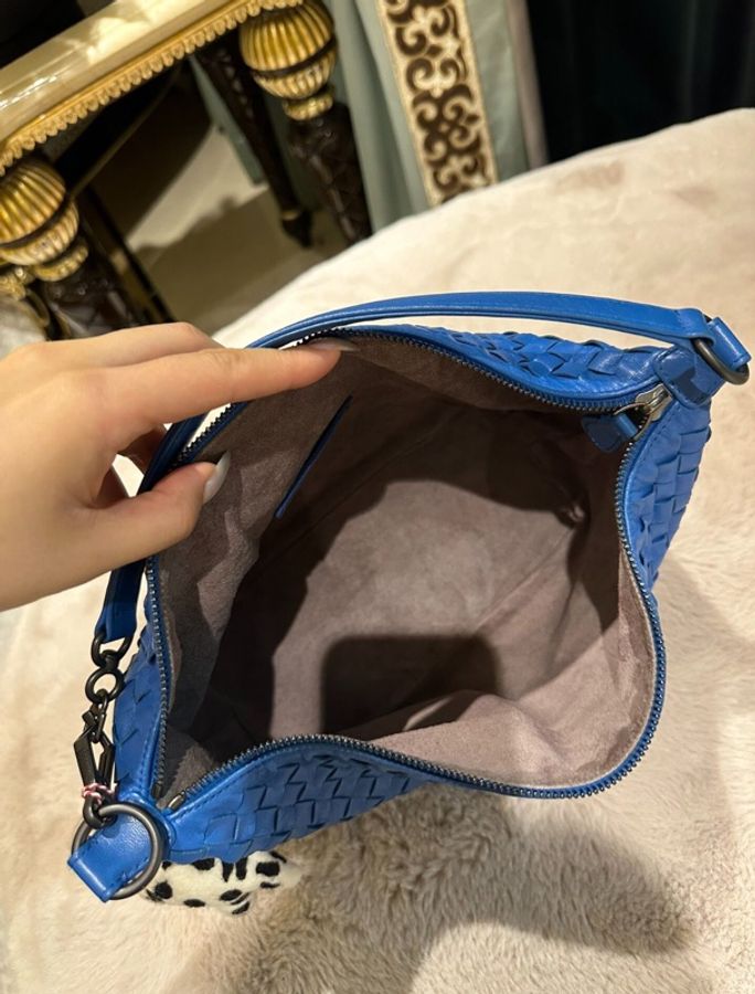 【原價三份一價錢‼️文藝深海藍💙】BV 克萊因藍全皮編織手提腋下包-8