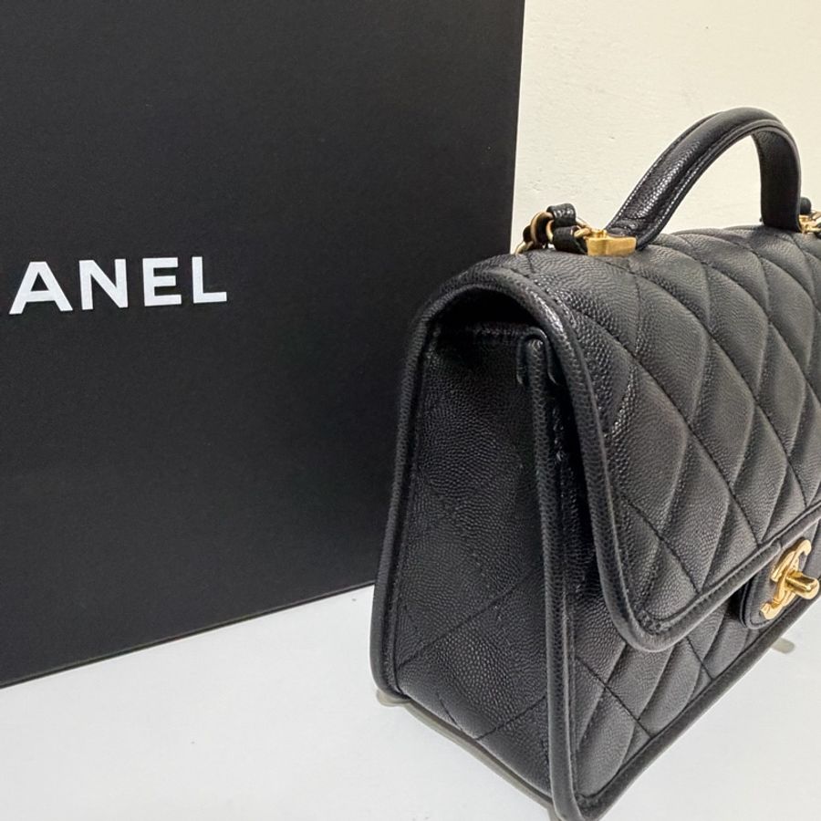 ✨Chanel 22k 黑金荔枝皮郵差包 有購證 99新🖤-17