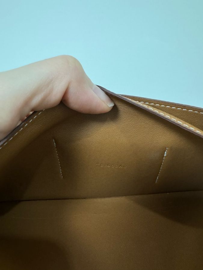 自用划算 9成新 愛馬仕|Hermès Dogon 金棕 Togo 皮長夾/手拿包・銀扣 有盒-13