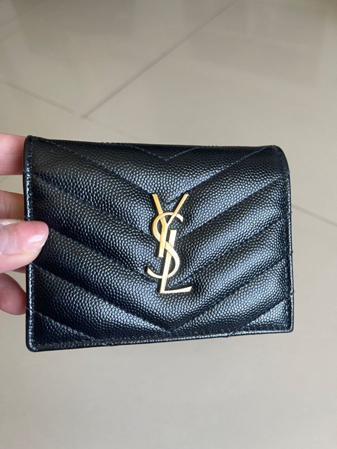 YSL Saint Laurent 魚子醬短夾-0